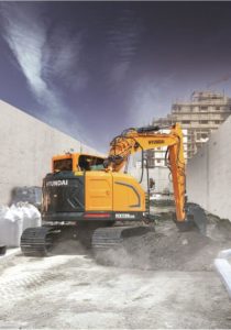 Taylor and Braithwaite - Hyundai HX130LCR launch