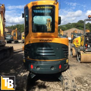 Taylor and Braithwaite - Hyundai R30Z-9AK